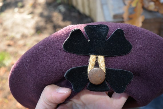 Violet vintage wool beret - image 10