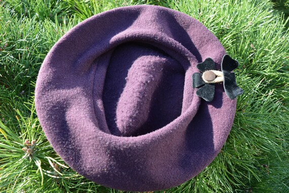 Violet vintage wool beret - image 6