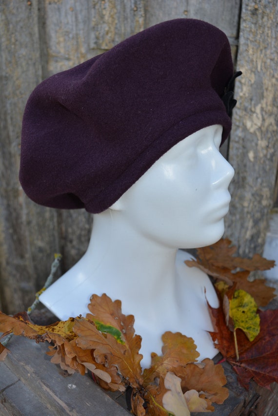 Violet vintage wool beret - image 1