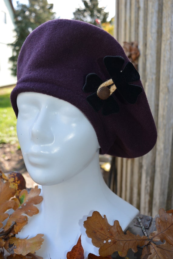 Violet vintage wool beret - image 3