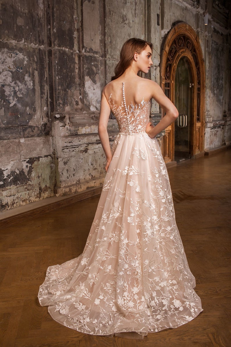 Etsy Guide 10 Wedding Dresses from Etsy Store BridallyStore SMYD