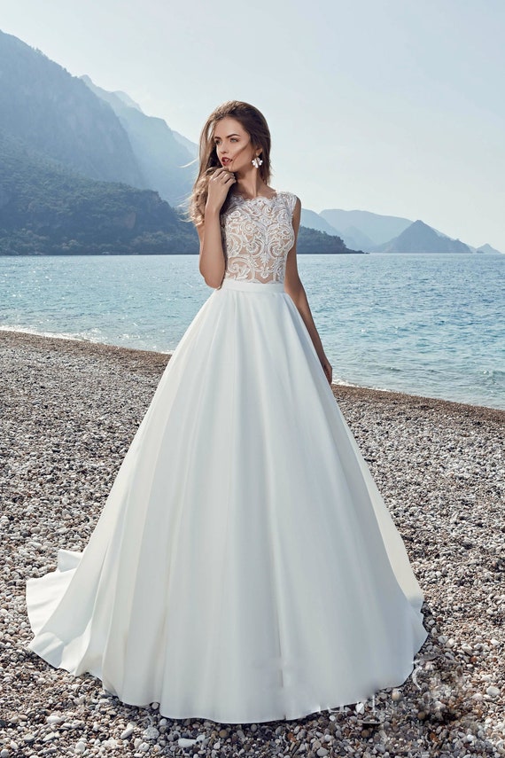 floral top wedding dress