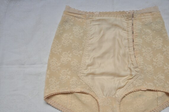 50s vintage lingerie panties floral satin nude col