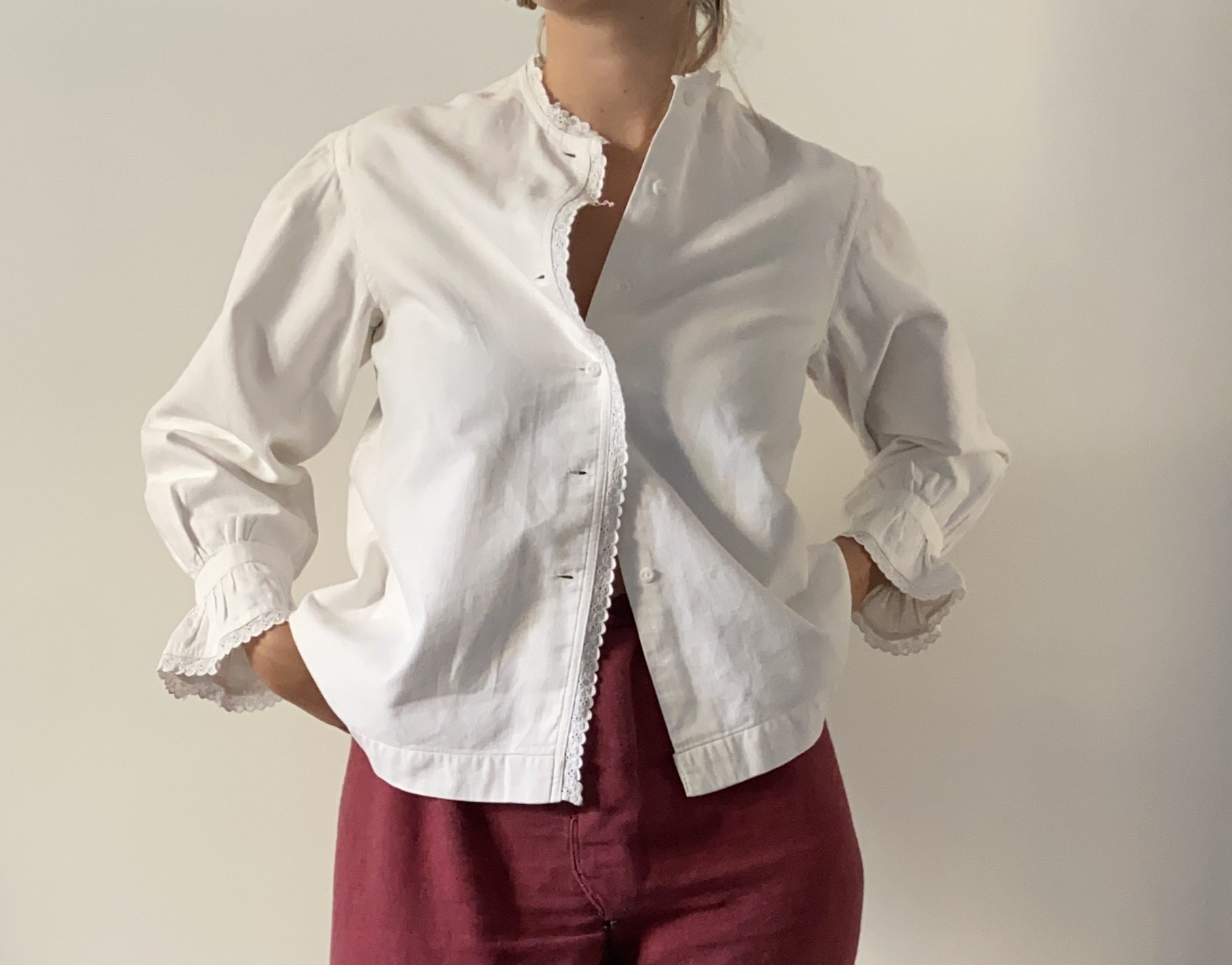 Kleding Meisjeskleding Tops & T-shirts Franse Vintage witte meisjes blouse shirred fazant blouse handgemaakte kant maat 5/6 