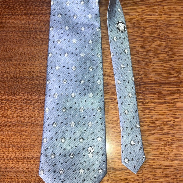 Gianni Versace tie , Krawatte Silk Made Italy, 100% Seda Italia hecho a mano, monogram tie, hand made