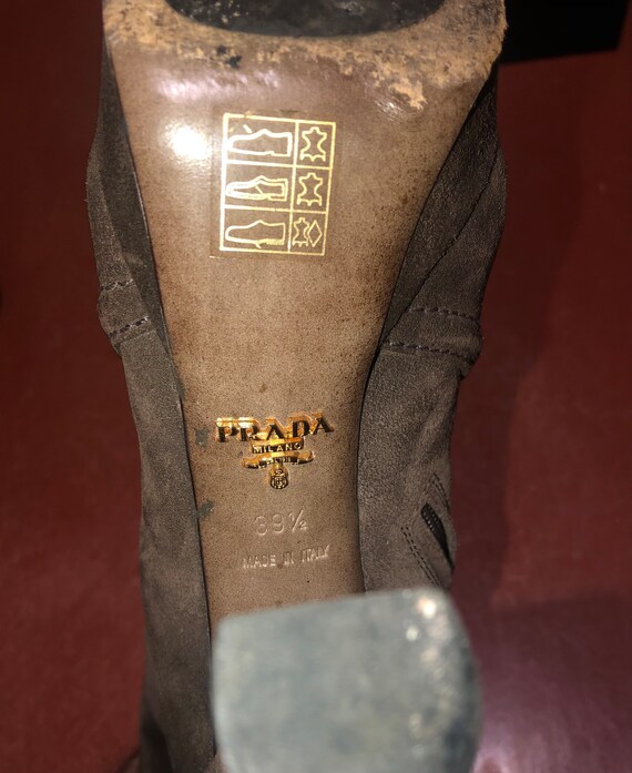 PRADA 25S RETRO PLATFORM MARTIN ANKLE BOOTS IN DARK BROWN SUEDE