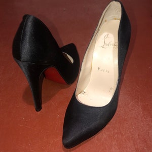 Редкие туфли-лодочки Christian Louboutin So Kate, размер 36, черные