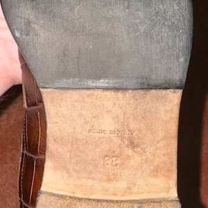Raros botines tipo calcetín de cuero con efecto cocodrilo de Loewe originales en marrón y negro, hechos en Italia, mules, zapatos imagen 6