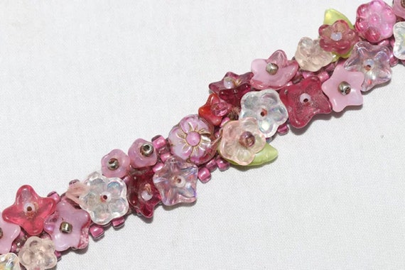 Vintage Handmade Floral Bracelet - image 3