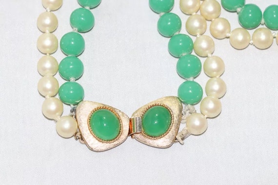 Vintage Jade and Pearl Necklace - image 3