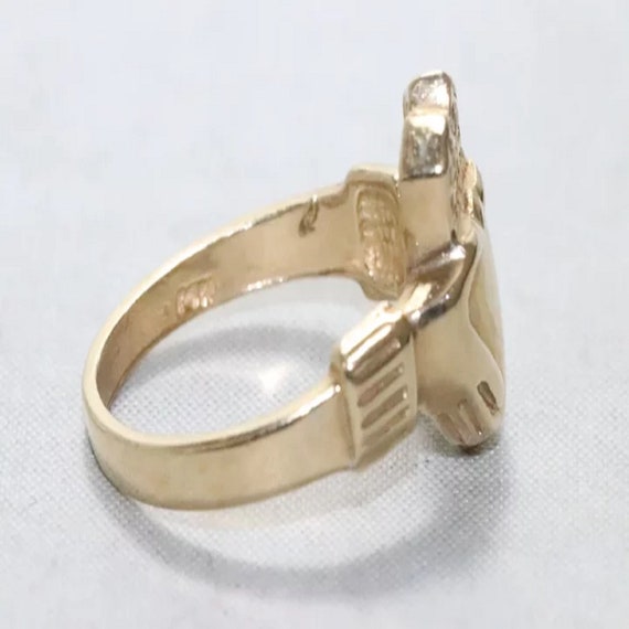 Vintage 14KT Yellow Gold Claddagh Ring - image 2