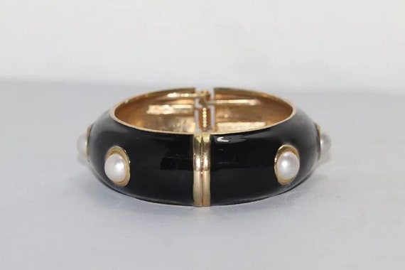 Vintage Black Enamel and Pearl Bracelet - image 4