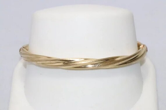 14 KT Gold Bracelet - image 2