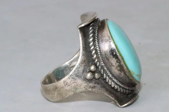 Vintage Sterling Silver Bezel Set Turquoise Ring - image 4