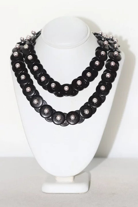 Vintage Handmade Button and Pearl Necklace - image 5