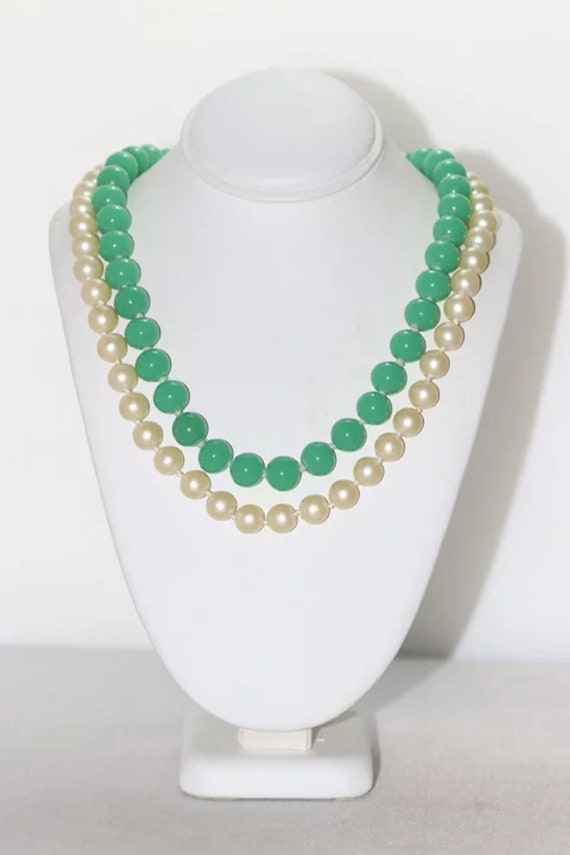 Vintage Jade and Pearl Necklace - image 4