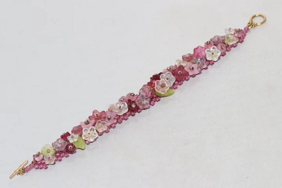 Vintage Handmade Floral Bracelet - image 4