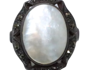 Vintage Sterling Silver Mother Of Pearl Ring