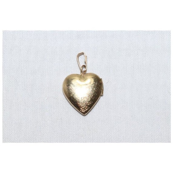 14 KT Gold Filled Hearts Locket - image 4