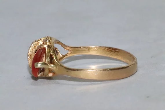 18 KT Gold Floral Designed Carnelian Stone Ring - image 5