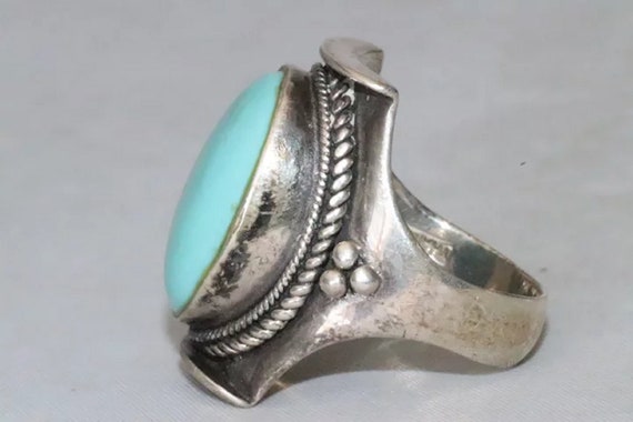 Vintage Sterling Silver Bezel Set Turquoise Ring - image 3