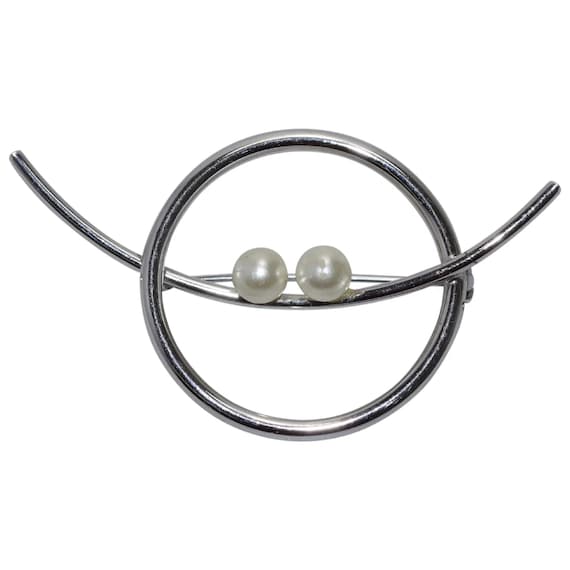 Sterling Silver Pearls Brooch