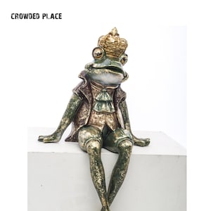 Frog Figurine, Green Frog Sculpture , Frog Figurine Gift, Home Decoration, Frog Figurine for Indoor deco