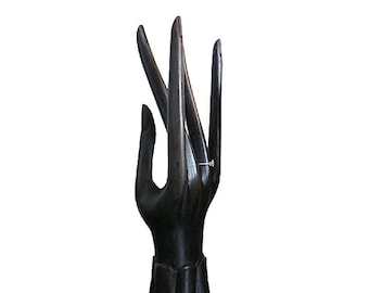 Porta anillos de madera negra pintada a mano: Exhibición de joyas