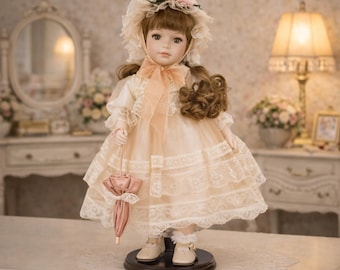 Collectible meisjesbeeldje porseleinen Victoriaanse pop in kanten jurk met muts en parasol
