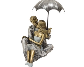 Decorative figurine of couple in love sitting under an umbrella, Home decor, Gift for lovers, Art object, Couple gifts, Resin figurine deco