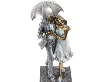 Decorative figurine of couple in love under an umbrella, Valentine gift made of polyresin 11&quot; inch, figurine on the base, Valentine&#39;s Day