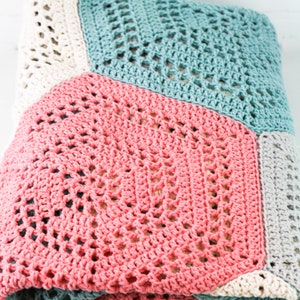 CROCHET PATTERN x Crochet Hexagon Blanket Pattern, English Pdf Pattern, Baby Blanket, Multiple sizes, Crochet Blanket Tutorial, image 4