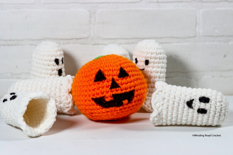 CROCHET PATTERN X Crochet Halloween Bowling Set Pattern, PDF Download, English Crochet Pattern, Crochet Game image 3