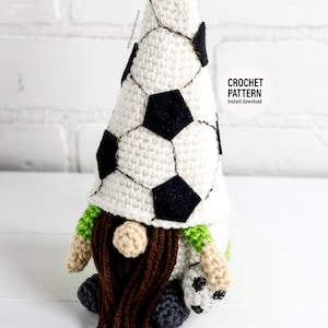 CROCHET PATTERN X Crochet Soccer Gnome, English PDF Download, Sports Gnome Pattern image 2