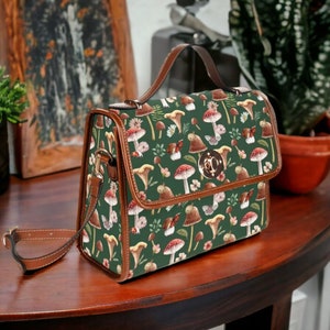 Hexe Canvas Umhängetasche, Forestcore Pilze Cross Body Geldbörse, Canvas Hexe Handtasche, Goblincore Fliegenpilze Naturecore Boho Hippies Geldbörse