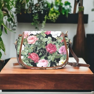 Vintage Pink Blush Roses Floral Cross-Body Saddle Bag, Boho Cottagecore Roses Handbag, Whimsigoth Roses Purse, Witchy Hippie Saddle Bag