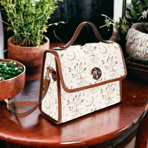 Sac cartable en toile de sorcière, sac à main Celestial Witchcore Cross Body, Canvas - Vegan Leather Mystical Boho Cottage Witch Satchel, Mystical Bag
