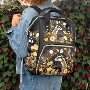 Faux-Embroidery Dachs Multiuse Rucksack, Cottagecore Dachs Laptoptasche, Forest Fables Dachstasche, Forestcore Rucksack-Buchtasche, Dachsgeschenke