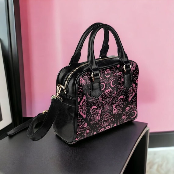 最新発見 Pastel Handbag, Gothic Witch Vegan Purse, Moths Skulls 水着・ラッシュガード