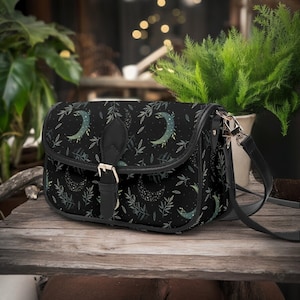 Mini sac à bandoulière en cuir végétalien Witchy Moons, sac à main esthétique céleste, sac à main fille bohème sorcière, sac Whimsigoth, cadeau femme sorcière