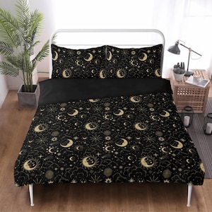 Celestial Duvet Cover Set – Moon & Stars Bedding – Witchy Aesthetic Bedroom Decor – Mystical 3-Piece Set – Cosmic Boho Bedding – Gothic Home