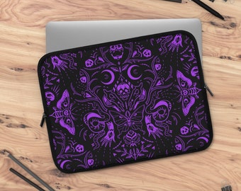 Gothic-Motiv-Laptop-Hülle, Purple Skulls Moths Witchy Laptop-Hülle, Mystical Symbols Tablet-Hülle, Goth Girl Laptop-Hülle, Witchcore-Hülle