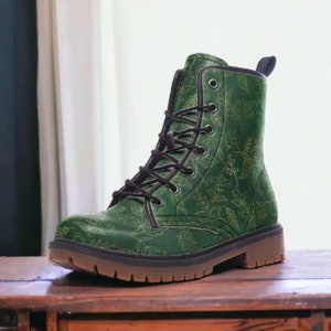 Fairy Witch veganistische leren gevechtslaarzen, Witchy-gevechtslaarzen, groene botanische laarzen, boho-heksenlaarzen, boho festivalkleding kunstleerlaars