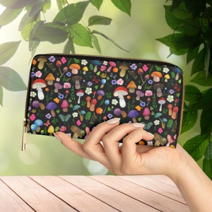 Forest Mushrooms Wallet, Mushrooms Aesthetic, Forestcore Zipper Clutch, Cottagecore Wallet, Dark Academia Mushrooms Butterflies, Naturecore