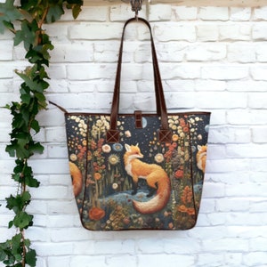 Faux-Embroidery Fuchs und Mond Große Einkaufstasche, Cottagecore Fuchs Tasche, Boho Fuchs Geldbörse, Witchy Fox Tote, Geschenke für Fuchsliebhaber, Dark Forest Ästhetik