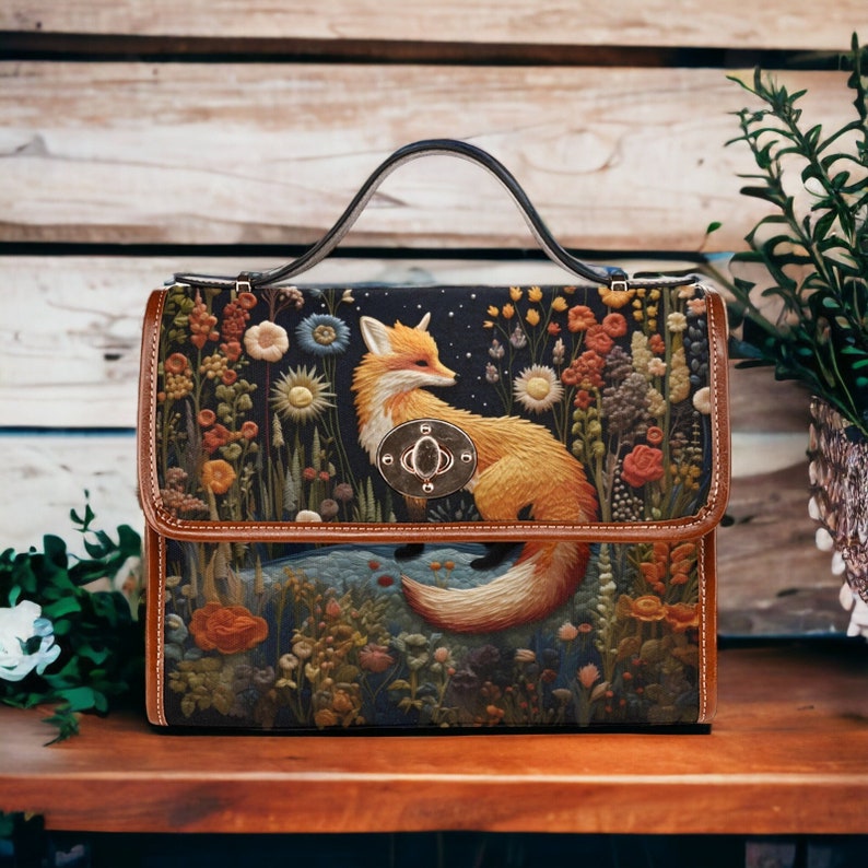 Bolso floral y de zorro con bordados falsos, bolso de mano Boho Cottagecore Witchy Fox, bolso de mano floral Boho Naturecore Fox, bolso Dark Forestcore Fox imagen 2