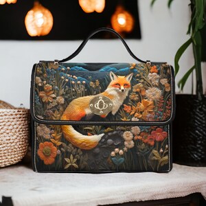 Sac à main à broderies imitation renard et fleurs, sac à main bohème cottagecore renard sorcière, sac à main bohème à fleurs en renard naturel, sac à main en renard forestier foncé