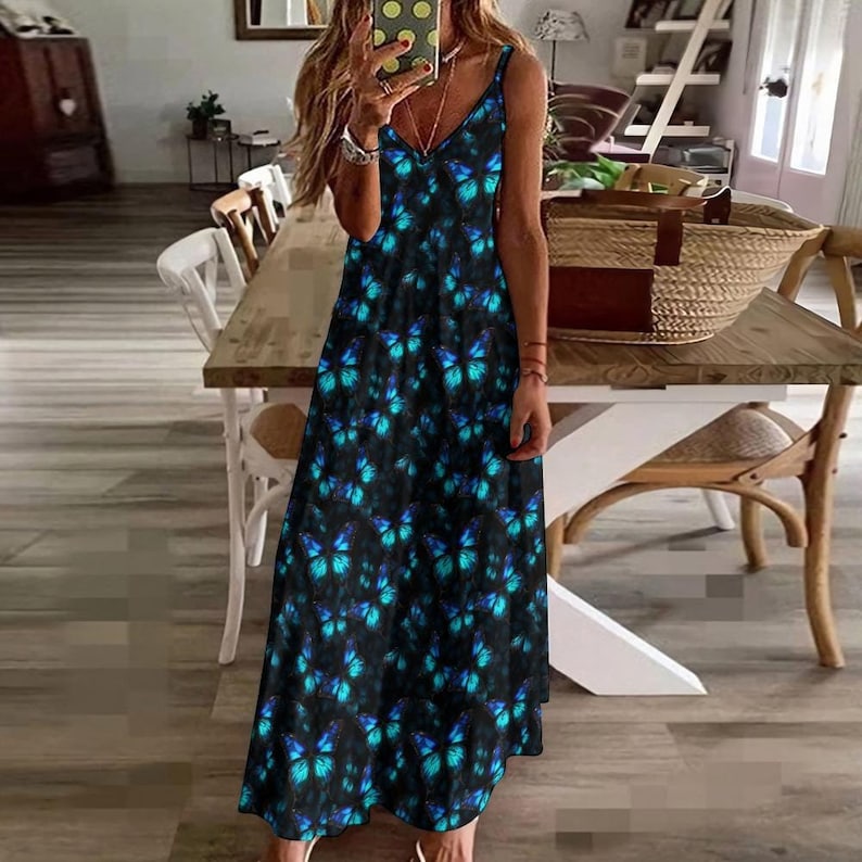 Vestido largo estilo boho con estampado de mariposas Morpho, vestido largo azul con estampado de mariposas, vestido largo boho estilo bruja hippie, vestido de fiesta de verano, vestido de playa. imagen 1