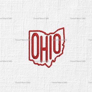 Puede incluir: Contorno bordado en rojo del estado de Ohio con la palabra "OHIO" escrita dentro del contorno.
