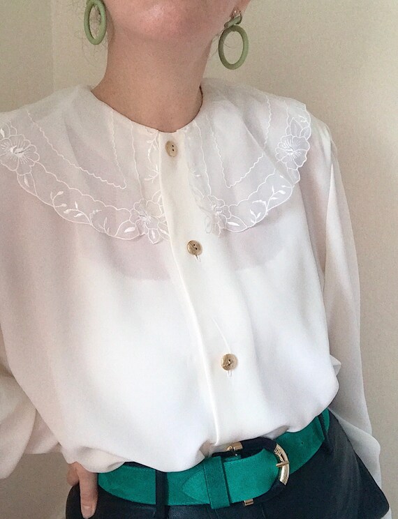 Vintage 80s Blouse with Lace Collar
